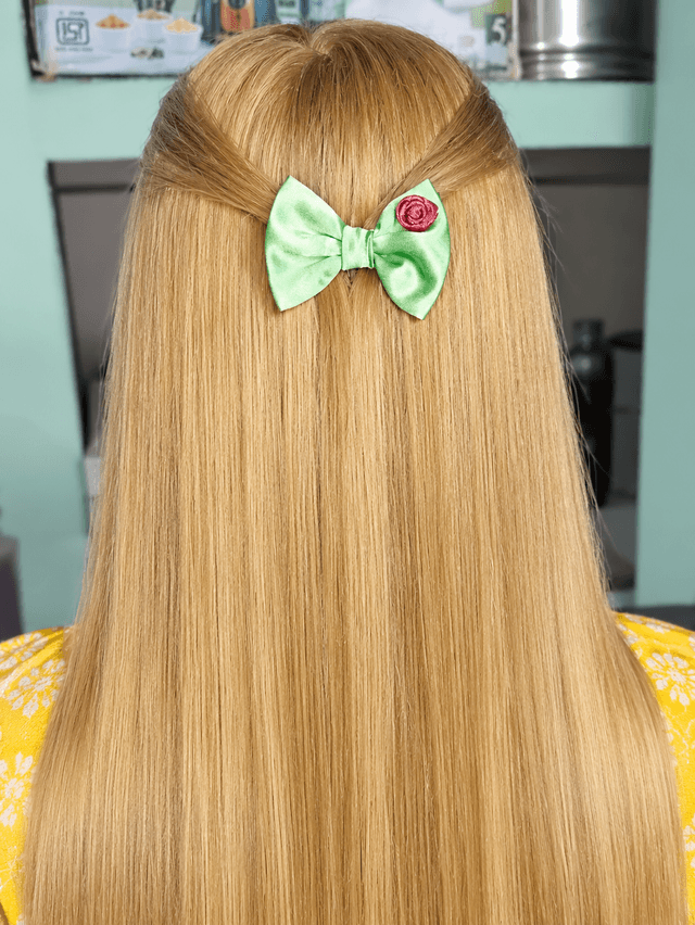 π Cute Green Bow Hair Accessory π